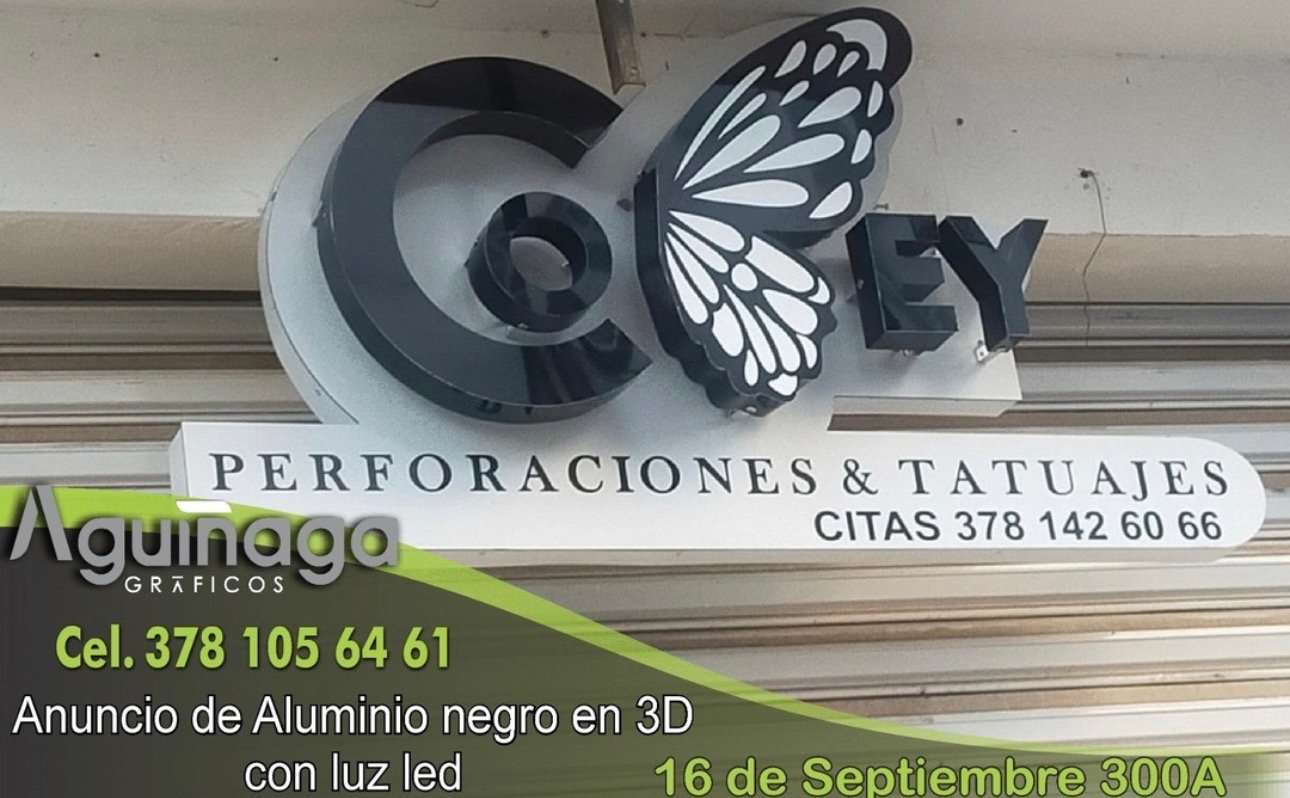 Anuncio de aluminio negro 3D con luz LED realizado por Aguiñaga Gráficos